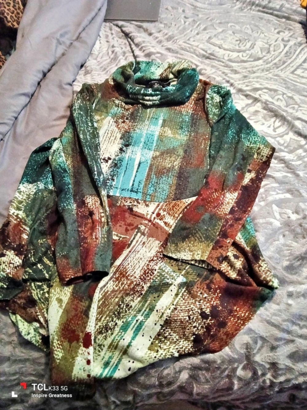 JM Collection Abstract Long Sleeve Tunic in Green & Brown